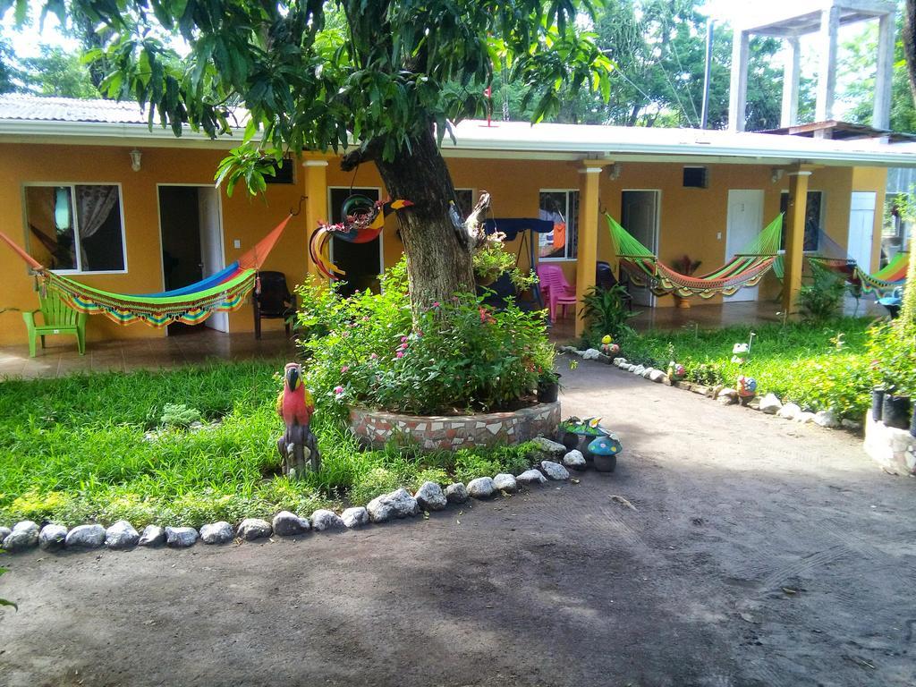 Hostal Nathaly Moyogalpa Buitenkant foto