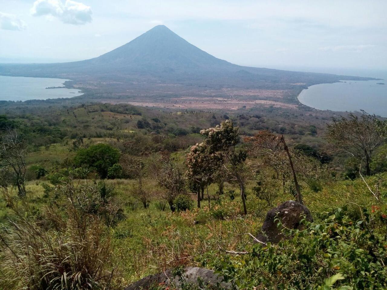 Hostal Nathaly Moyogalpa Buitenkant foto